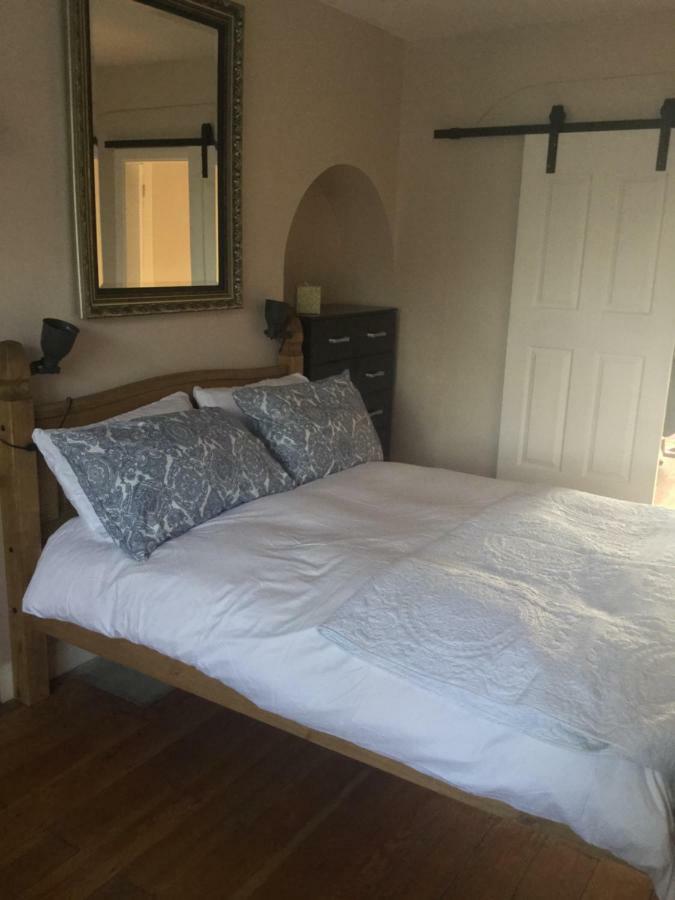 63 Aragon Road Apartment *