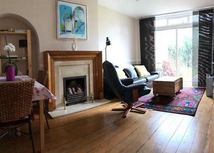 63 Aragon Road